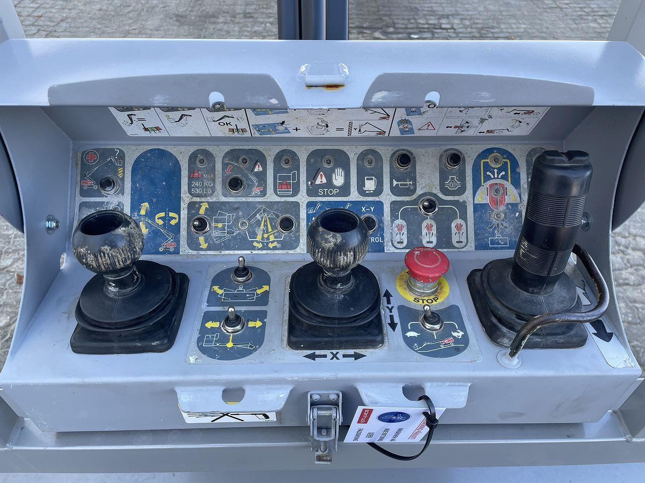 Manitou 280TJ - Nacelle télescopique: photos 3 Manitou 280TJ - Nacelle télescopique: photos 3