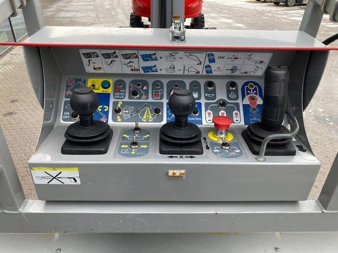 Manitou 280TJ - Nacelle articulée: photos 5 Manitou 280TJ - Nacelle articulée: photos 5