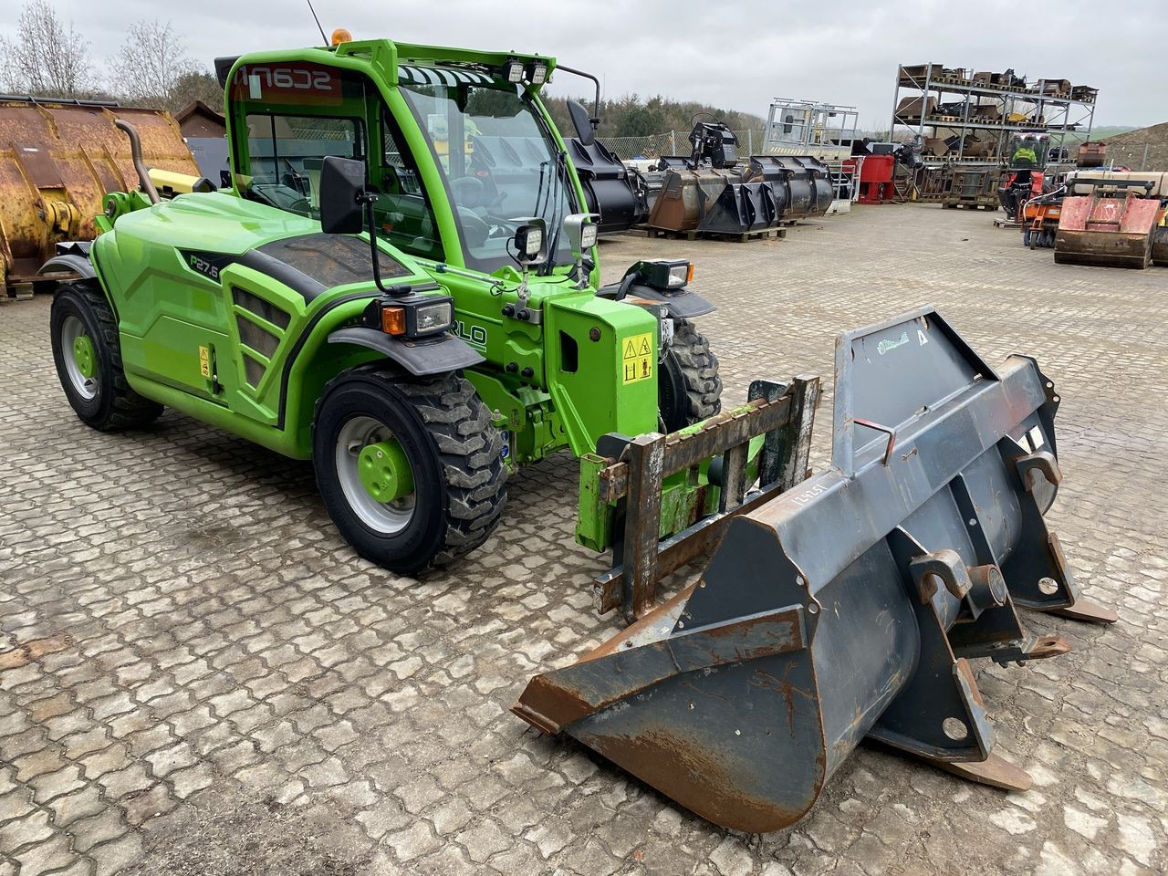 Merlo P27.6 PLUS - Chariot télescopique: photos 5 Merlo P27.6 PLUS - Chariot télescopique: photos 5