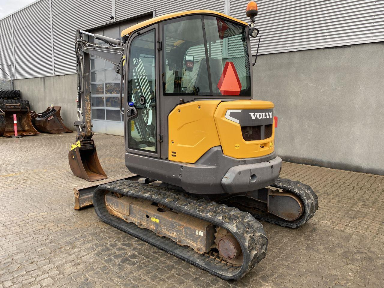 Volvo ECR50 - Mini pelle: photos 2 Volvo ECR50 - Mini pelle: photos 2