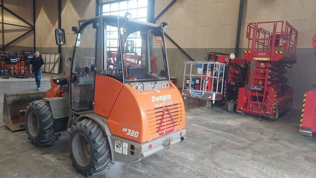 Weycor AR320 Cab - Valet de ferme: photos 2 Weycor AR320 Cab - Valet de ferme: photos 2