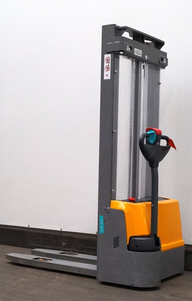 Jungheinrich EJC M10 - Gerbeur: photos 2 Jungheinrich EJC M10 - Gerbeur: photos 2