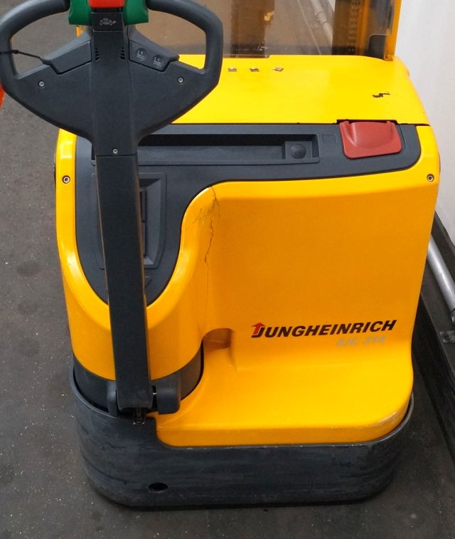 Jungheinrich EJC214 - Gerbeur: photos 3 Jungheinrich EJC214 - Gerbeur: photos 3