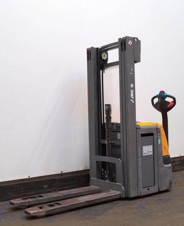 Jungheinrich EJC214z - Gerbeur: photos 1 Jungheinrich EJC214z - Gerbeur: photos 1