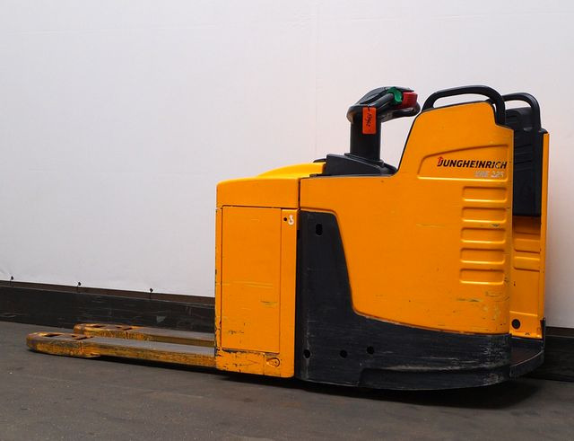 Jungheinrich ERE225 - Transpalette: photos 2 Jungheinrich ERE225 - Transpalette: photos 2