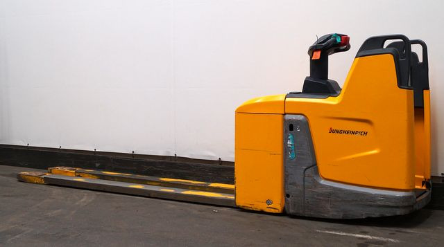 Jungheinrich ERE225 - Transpalette: photos 2 Jungheinrich ERE225 - Transpalette: photos 2