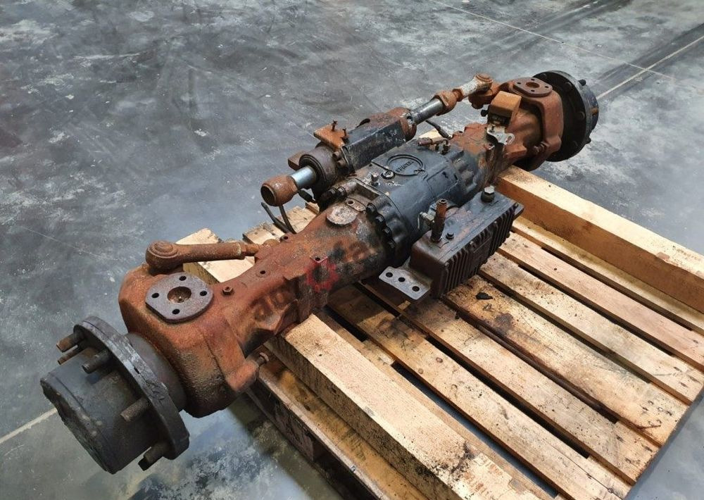 MOST PRZEDNI OŚ DANA SPICER MANITOU MLT 731 - Transmission: photos 1 MOST PRZEDNI OŚ DANA SPICER MANITOU MLT 731 - Transmission: photos 1