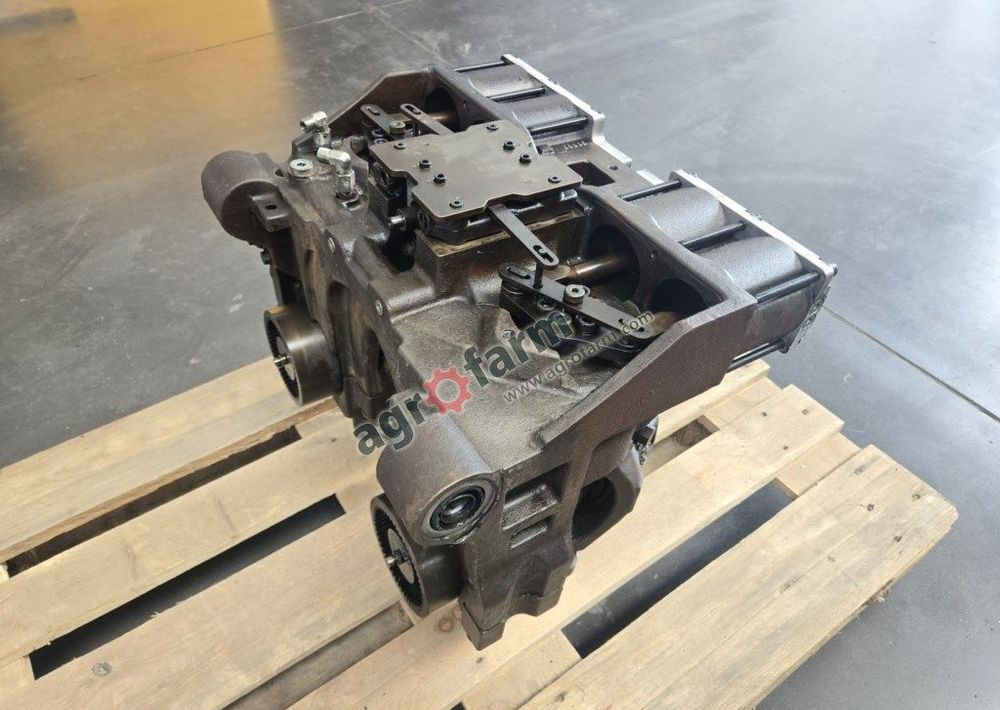 Skrzynia biegów CMATIC, Claas Arion 630 - Boîte de vitesse: photos 4 Skrzynia biegów CMATIC, Claas Arion 630 - Boîte de vitesse: photos 4