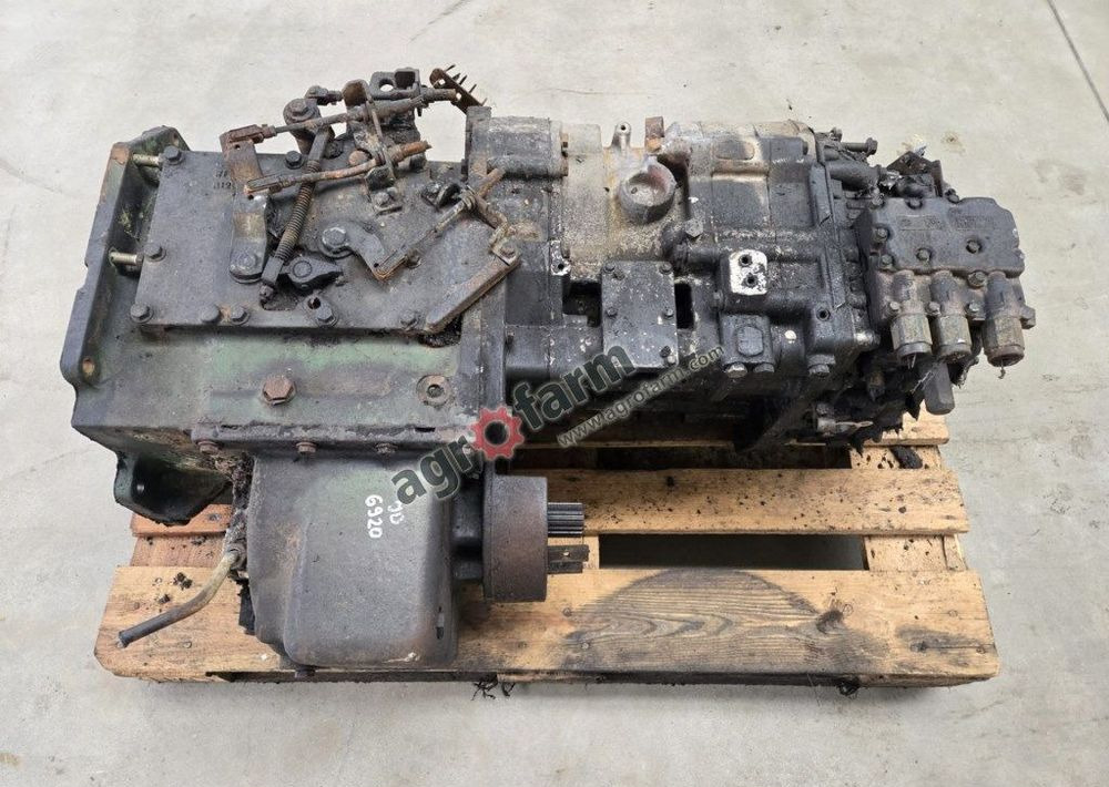 Skrzynia biegów John Deere 6920, PowrQuad - Boîte de vitesse: photos 1 Skrzynia biegów John Deere 6920, PowrQuad - Boîte de vitesse: photos 1