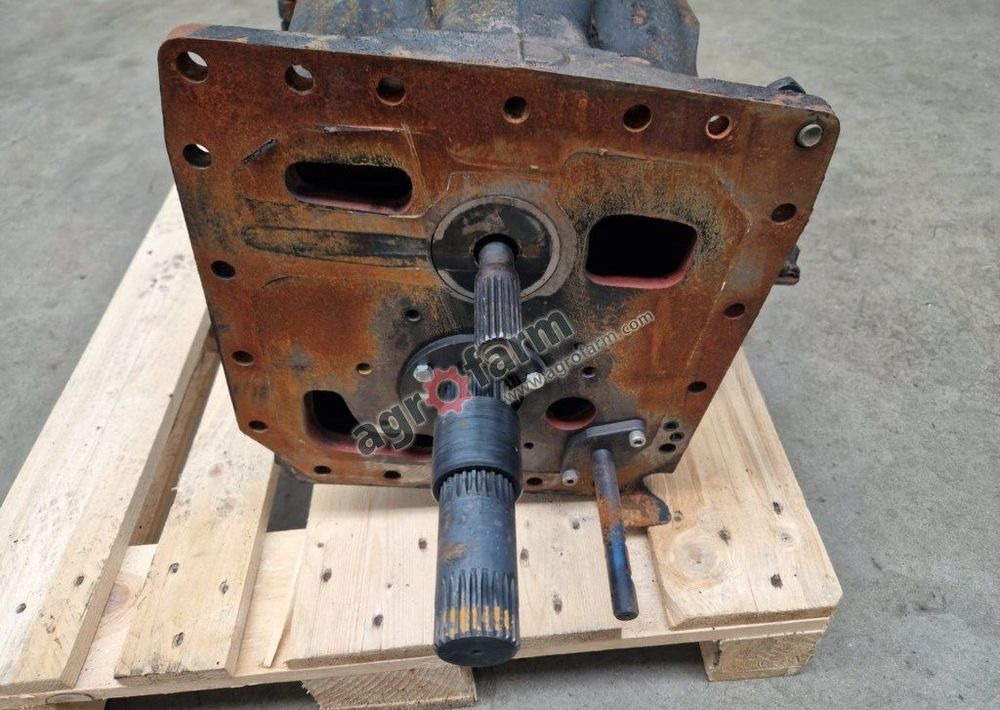 Skrzynia biegów Renault Ares 556 RZ 461B8 - Boîte de vitesse: photos 4 Skrzynia biegów Renault Ares 556 RZ 461B8 - Boîte de vitesse: photos 4