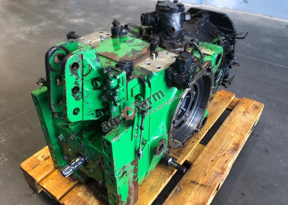 Boîte de vitesse Tylny most John Deere 6110 L115877: photos 1