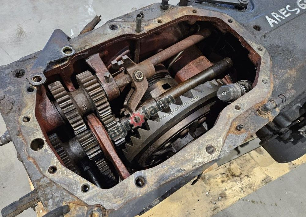 Tylny most Renault Ares 616 851B6 - Boîte de vitesse: photos 2 Tylny most Renault Ares 616 851B6 - Boîte de vitesse: photos 2
