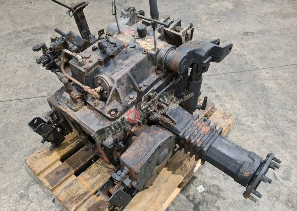 Tylny most Renault Ceres 85 - Boîte de vitesse: photos 2 Tylny most Renault Ceres 85 - Boîte de vitesse: photos 2