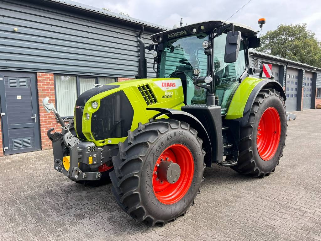 Claas Arion 660 - Tracteur agricole: photos 1 Claas Arion 660 - Tracteur agricole: photos 1