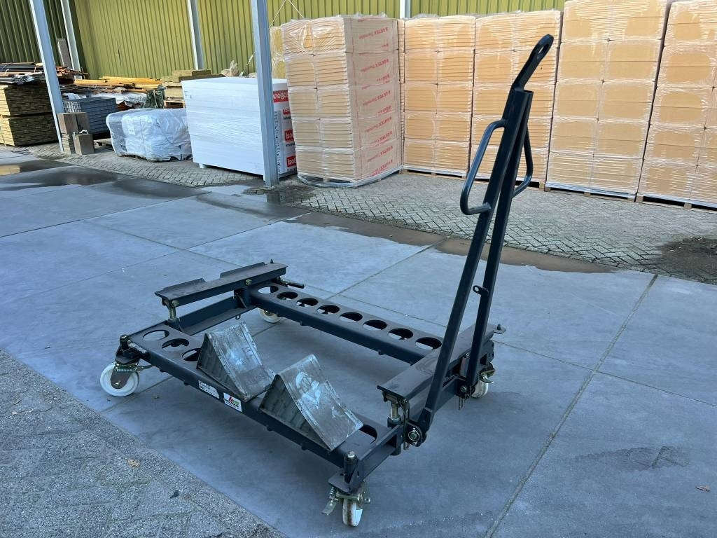 Claas / Fliegl Cargos transport kar - Autochargeuse: photos 5 Claas / Fliegl Cargos transport kar - Autochargeuse: photos 5