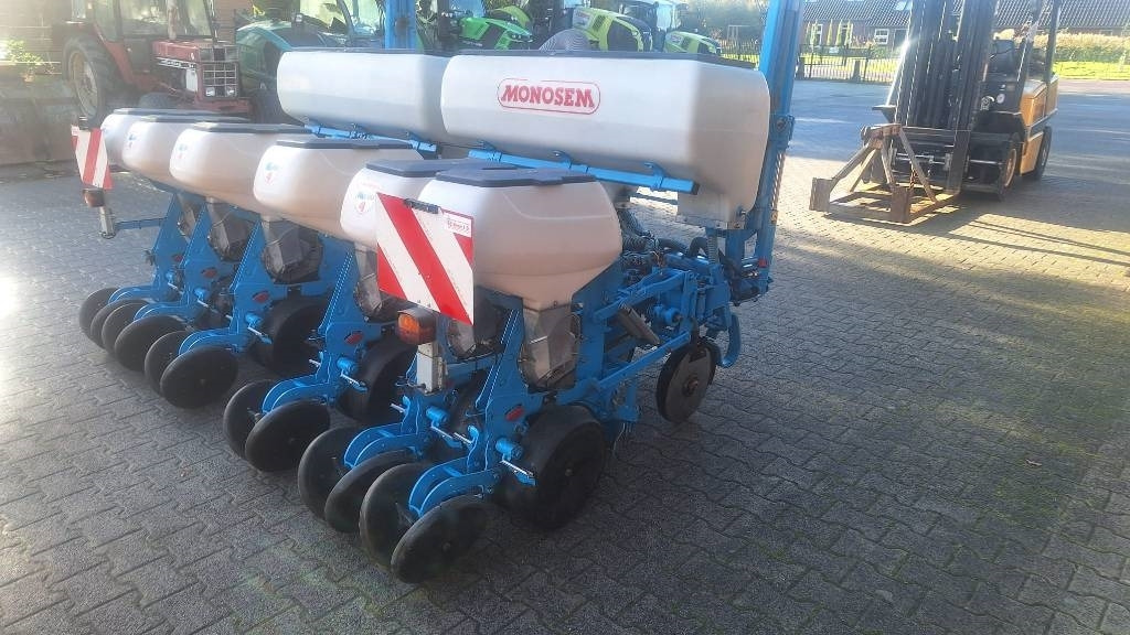 Monosem NG PLUS 6 - Semoir monograine: photos 2 Monosem NG PLUS 6 - Semoir monograine: photos 2