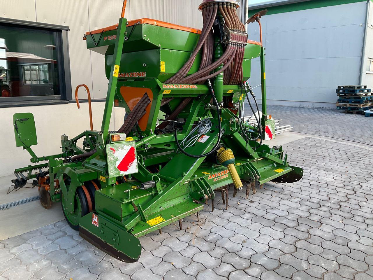 Amazone ADP 303 Spezial, KX 3000 - Combiné de semis: photos 1 Amazone ADP 303 Spezial, KX 3000 - Combiné de semis: photos 1