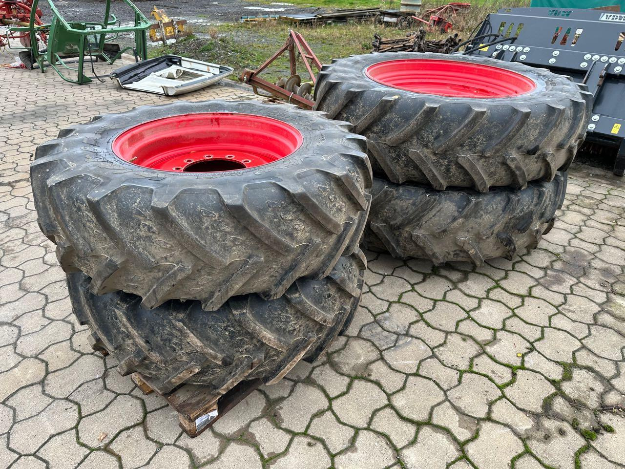 Firestone Komplettsatz 420/85 R30 + 460/85 R42 - Pneu: photos 2 Firestone Komplettsatz 420/85 R30 + 460/85 R42 - Pneu: photos 2