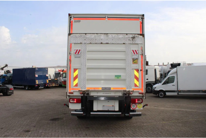 DAF CF 290 + EURO 6 + MANUAL - Camion fourgon: photos 4 DAF CF 290 + EURO 6 + MANUAL - Camion fourgon: photos 4