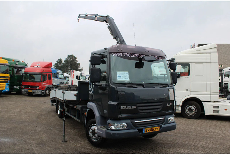 DAF LF 45.180 + FASSI F50 + 7.5T - Camion grue: photos 4 DAF LF 45.180 + FASSI F50 + 7.5T - Camion grue: photos 4
