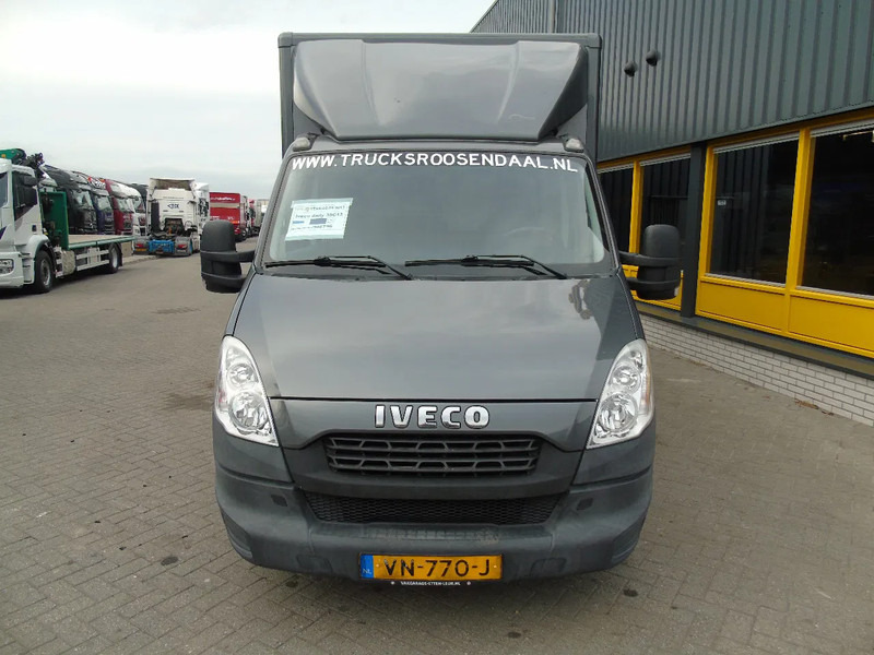 Iveco Daily 35C13 + LIFT + EURO 5 - Fourgon grand volume: photos 4 Iveco Daily 35C13 + LIFT + EURO 5 - Fourgon grand volume: photos 4