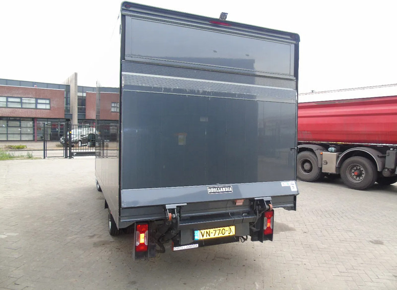 Iveco Daily 35C13 + LIFT + EURO 5 - Fourgon grand volume: photos 5 Iveco Daily 35C13 + LIFT + EURO 5 - Fourgon grand volume: photos 5