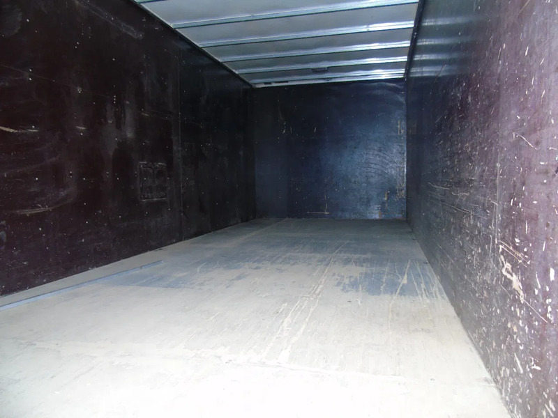 Iveco Eurocargo 120E22 + EURO 5 + 5.80 METER BOX - Camion fourgon: photos 5 Iveco Eurocargo 120E22 + EURO 5 + 5.80 METER BOX - Camion fourgon: photos 5