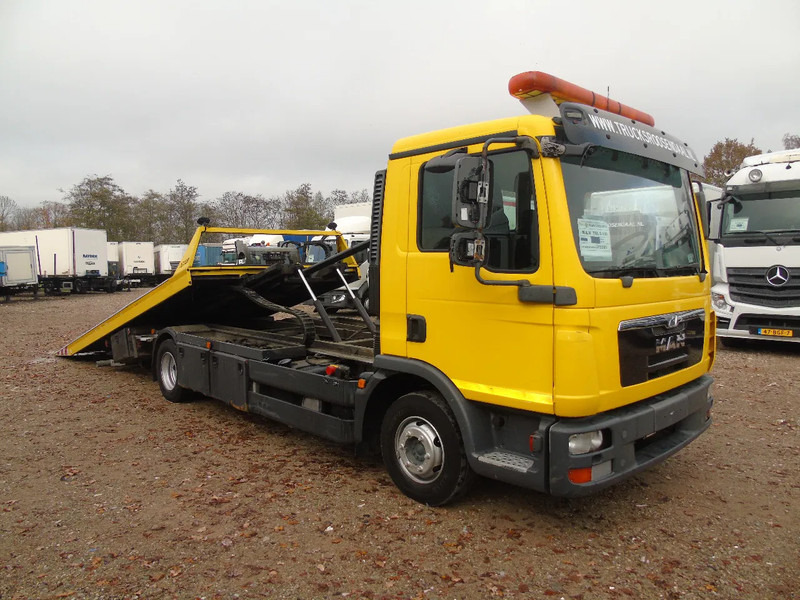 MAN TGL 8.180 + winch + MANUAL + EURO 5 + system working + platform 6 meter - Camion porte-voitures: photos 2 MAN TGL 8.180 + winch + MANUAL + EURO 5 + system working + platform 6 meter - Camion porte-voitures: photos 2