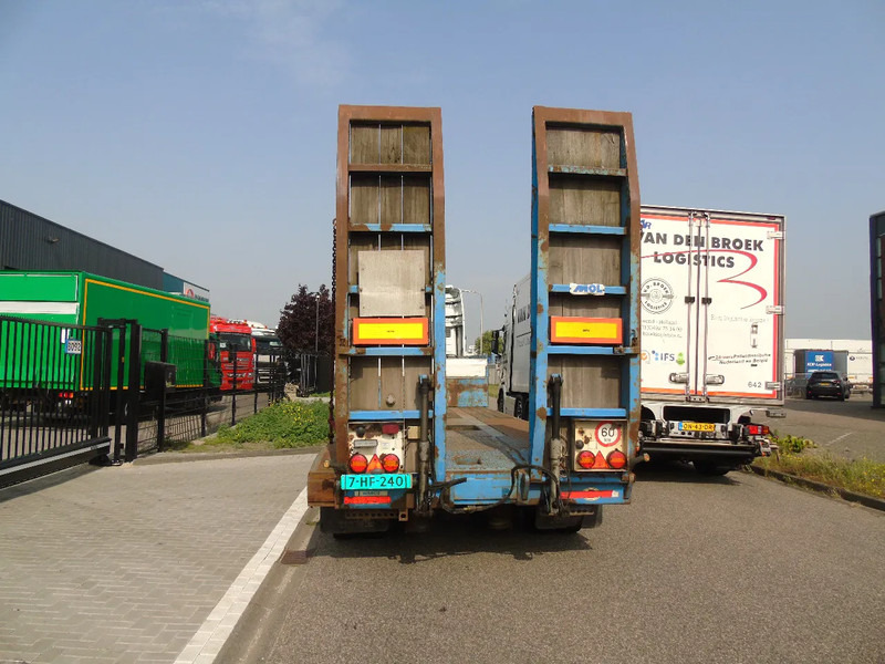 MOL + ramps + 3x axle + steering - Semi-remorque porte-voitures: photos 2 MOL + ramps + 3x axle + steering - Semi-remorque porte-voitures: photos 2