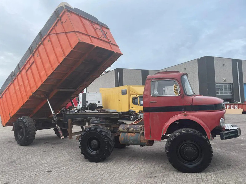 Mercedes-Benz 813 + Manual + Kipper + 4x4 - Camion benne: photos 3 Mercedes-Benz 813 + Manual + Kipper + 4x4 - Camion benne: photos 3