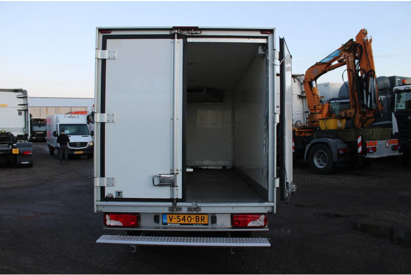 Mercedes-Benz Sprinter 316 + THERMO KING - Utilitaire frigorifique: photos 4 Mercedes-Benz Sprinter 316 + THERMO KING - Utilitaire frigorifique: photos 4