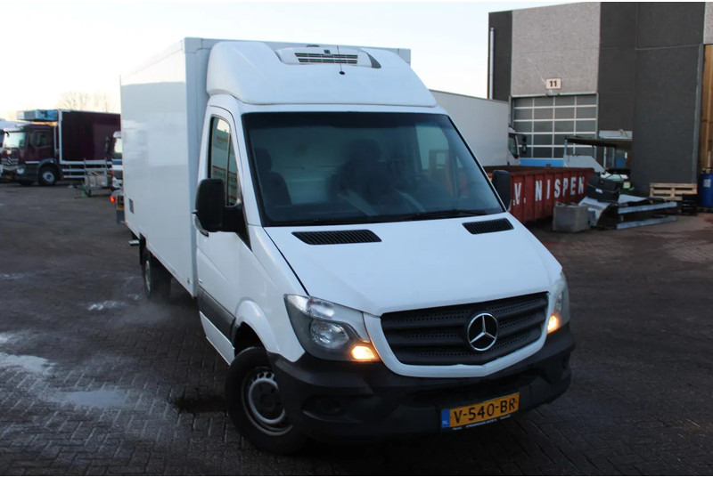 Mercedes-Benz Sprinter 316 + THERMO KING - Utilitaire frigorifique: photos 3 Mercedes-Benz Sprinter 316 + THERMO KING - Utilitaire frigorifique: photos 3