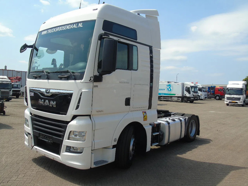 MAN TGX 18.460 + RETARDER + 5X IN STOCK + EURO 6 - Tracteur routier: photos 2 MAN TGX 18.460 + RETARDER + 5X IN STOCK + EURO 6 - Tracteur routier: photos 2