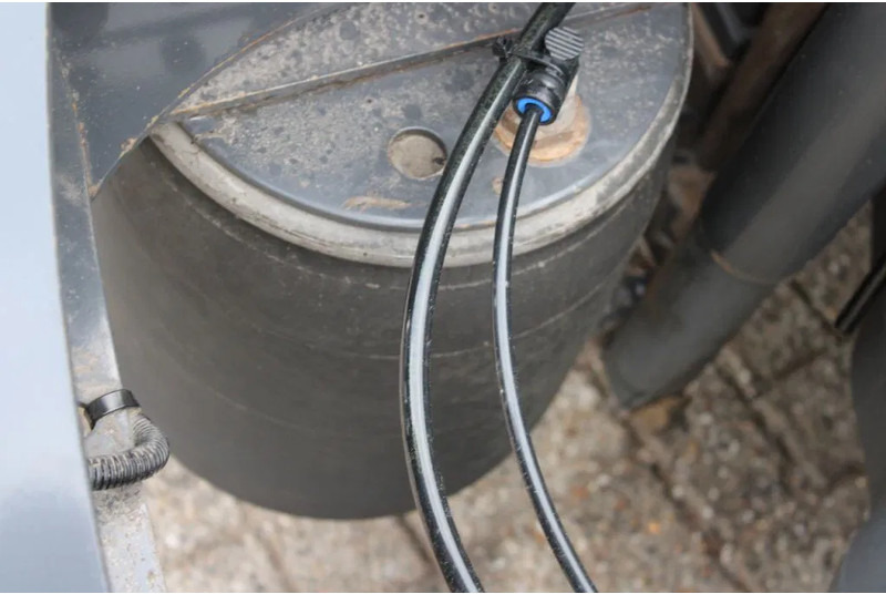 Tracteur routier Renault Premium 380DXI + 2 PIECES: photos 12