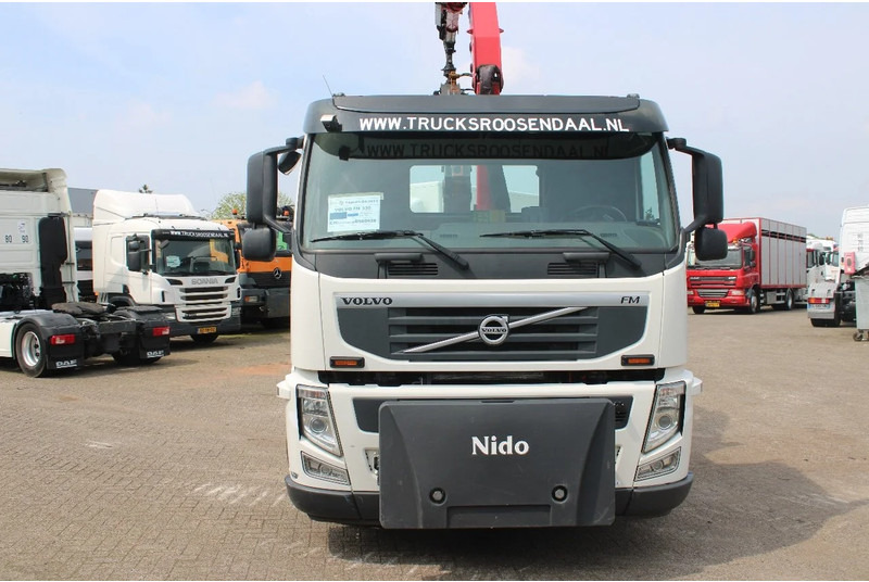Volvo FM 330 + HMF 1035 + HOOKSYTEM HYVA + EURO 5 + 6X2 - Camion - système de câble, Camion grue: photos 3 Volvo FM 330 + HMF 1035 + HOOKSYTEM HYVA + EURO 5 + 6X2 - Camion - système de câble, Camion grue: photos 3