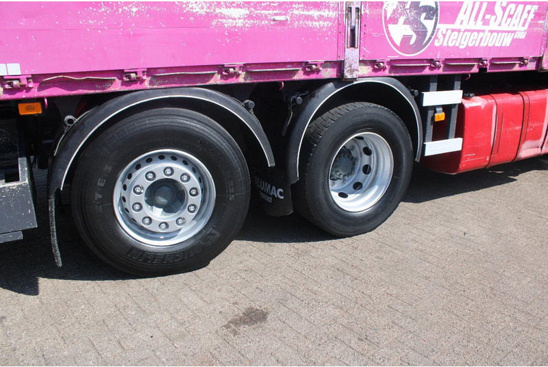 Volvo FM 370 + PALFINGER 23002 /6EXT + REMOTE + 6X2 STEERING - Camion grue: photos 4 Volvo FM 370 + PALFINGER 23002 /6EXT + REMOTE + 6X2 STEERING - Camion grue: photos 4