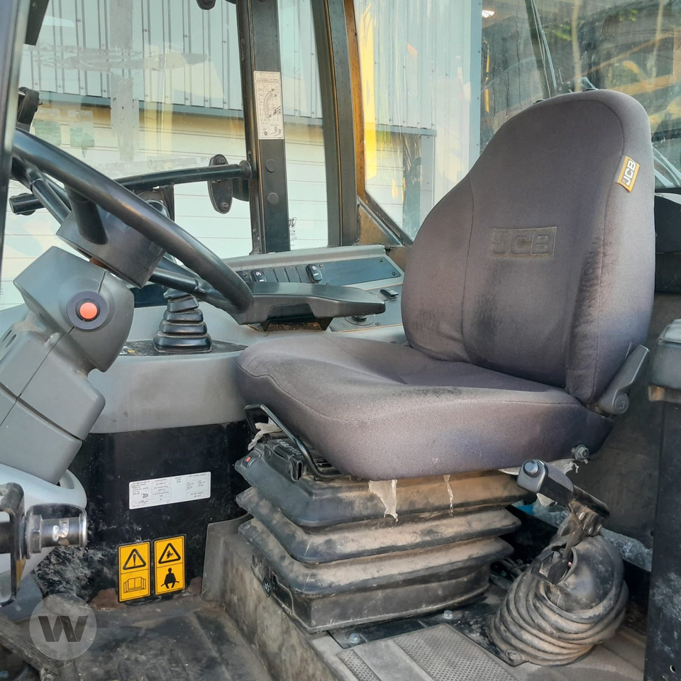 JCB TM 220 - Chargeuse sur pneus: photos 2 JCB TM 220 - Chargeuse sur pneus: photos 2