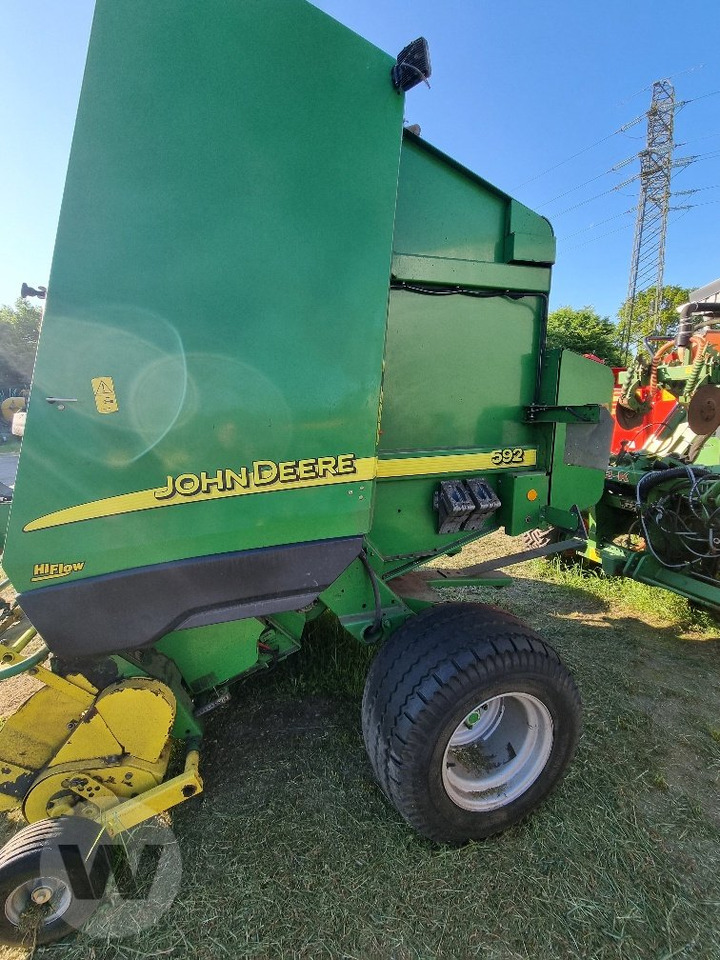 John Deere 592 - Presse à balles rondes: photos 3 John Deere 592 - Presse à balles rondes: photos 3