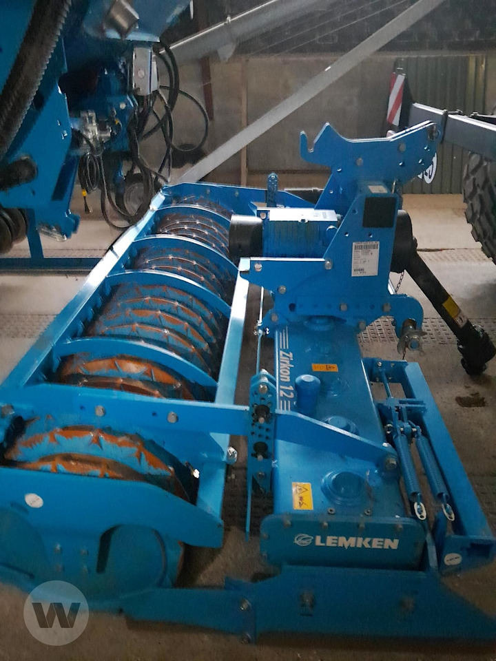 Lemken Zirkon 12/300 - Herse rotative: photos 1 Lemken Zirkon 12/300 - Herse rotative: photos 1