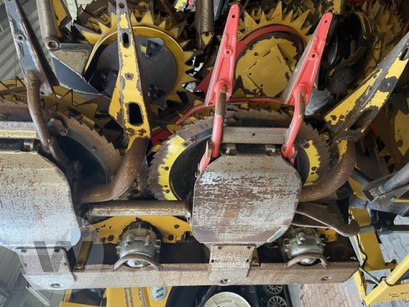 New Holland 490 FIE - Cueilleur de maïs: photos 4 New Holland 490 FIE - Cueilleur de maïs: photos 4