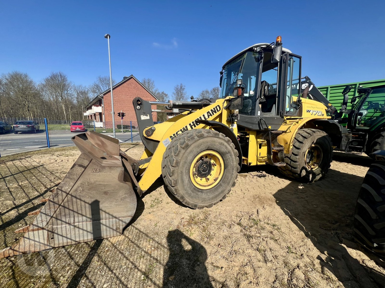 New Holland W 170 B - Chargeuse sur pneus: photos 2 New Holland W 170 B - Chargeuse sur pneus: photos 2