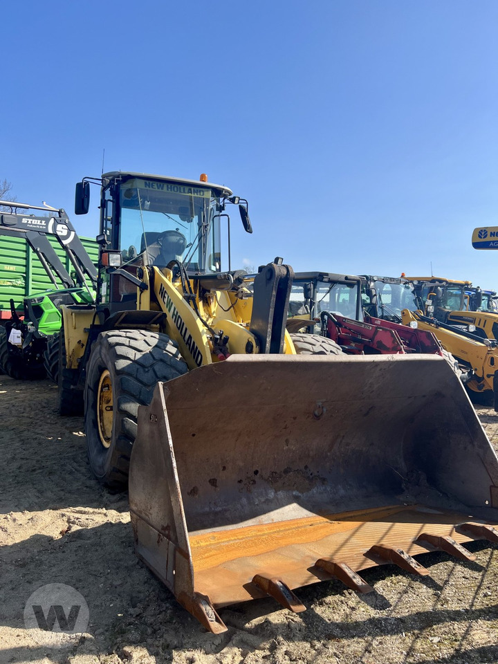 New Holland W 170 B - Chargeuse sur pneus: photos 3 New Holland W 170 B - Chargeuse sur pneus: photos 3