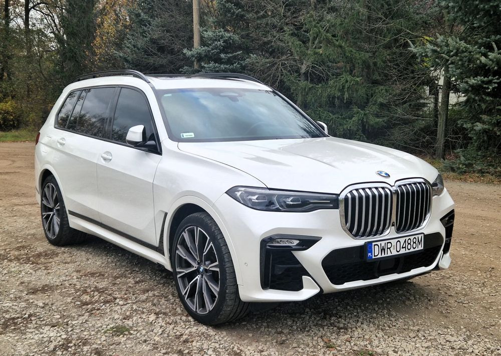 BMW X7 M50i sport - SUV: photos 1 BMW X7 M50i sport - SUV: photos 1