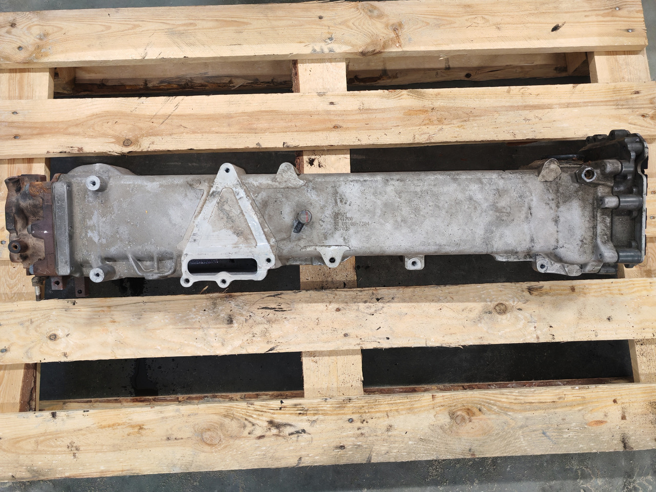 MAN TGS TGX EURO 6 / D2676 / EG RECILCULATION / 51081007304 - Refroidisseur EGR: photos 2 MAN TGS TGX EURO 6 / D2676 / EG RECILCULATION / 51081007304 - Refroidisseur EGR: photos 2