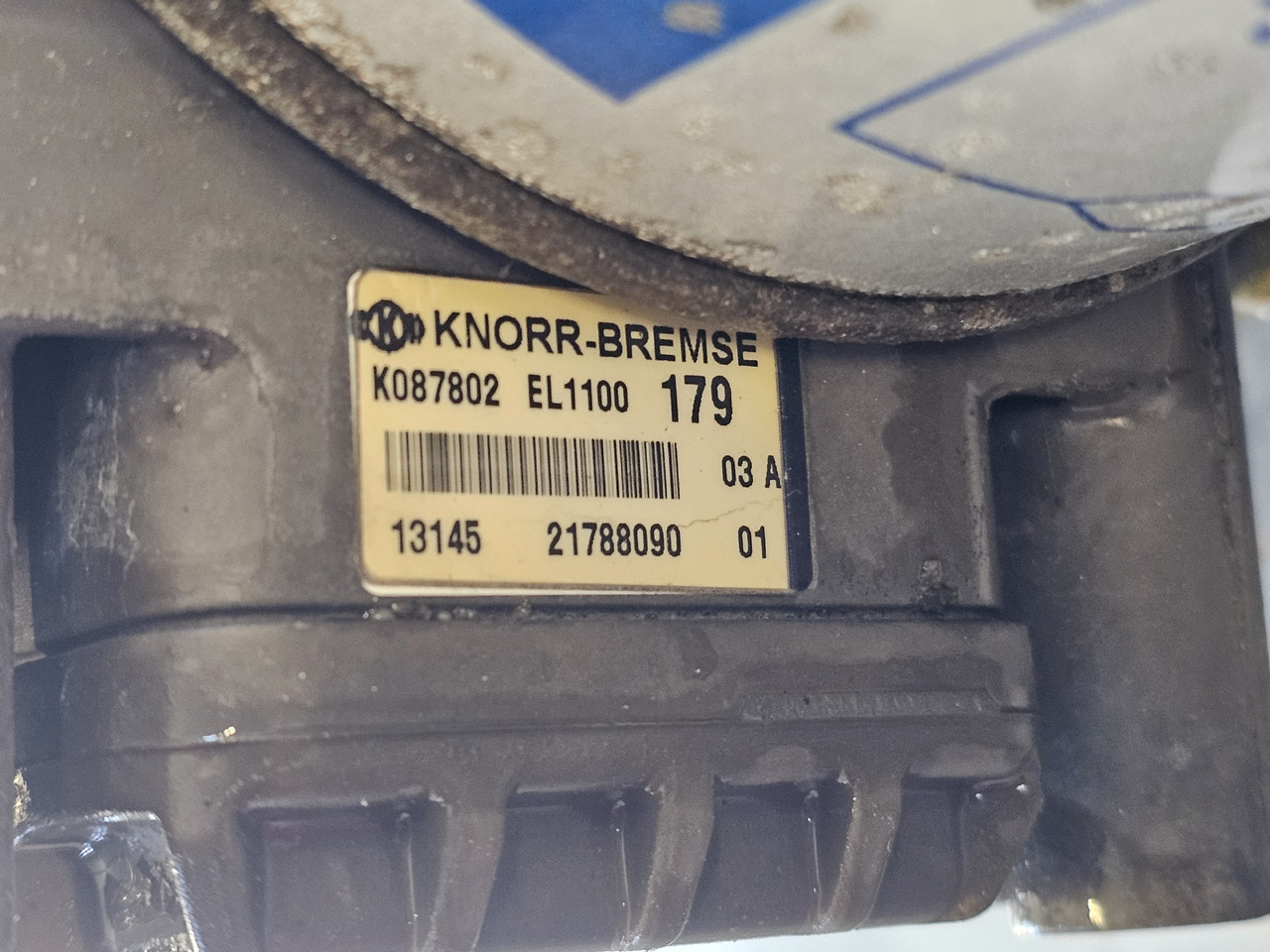 RENAULT AIR DRYIER APM / K087802 / EL1100 - Valve de frein: photos 5 RENAULT AIR DRYIER APM / K087802 / EL1100 - Valve de frein: photos 5