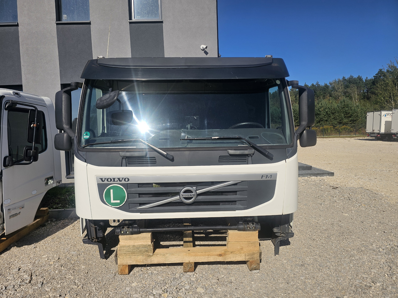 VOLVO FM3 DAILY CAB / COMPLETE / WORLDWIDE DELIVERY - Cabine: photos 4 VOLVO FM3 DAILY CAB / COMPLETE / WORLDWIDE DELIVERY - Cabine: photos 4