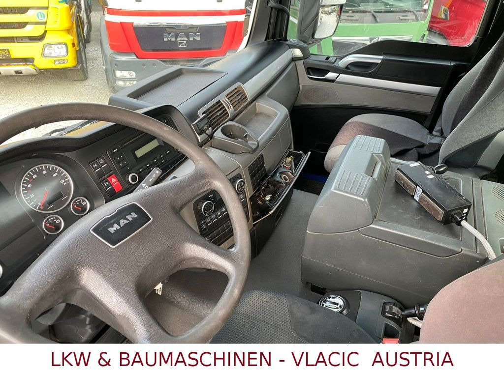 MAN TGS 33.440 (6x4) EEV Abrollkipper MAN TGS 33.440 (6x4) EEV Abrollkipper - Camion ampliroll: photos 5 MAN TGS 33.440 (6x4) EEV Abrollkipper MAN TGS 33.440 (6x4) EEV Abrollkipper - Camion ampliroll: photos 5