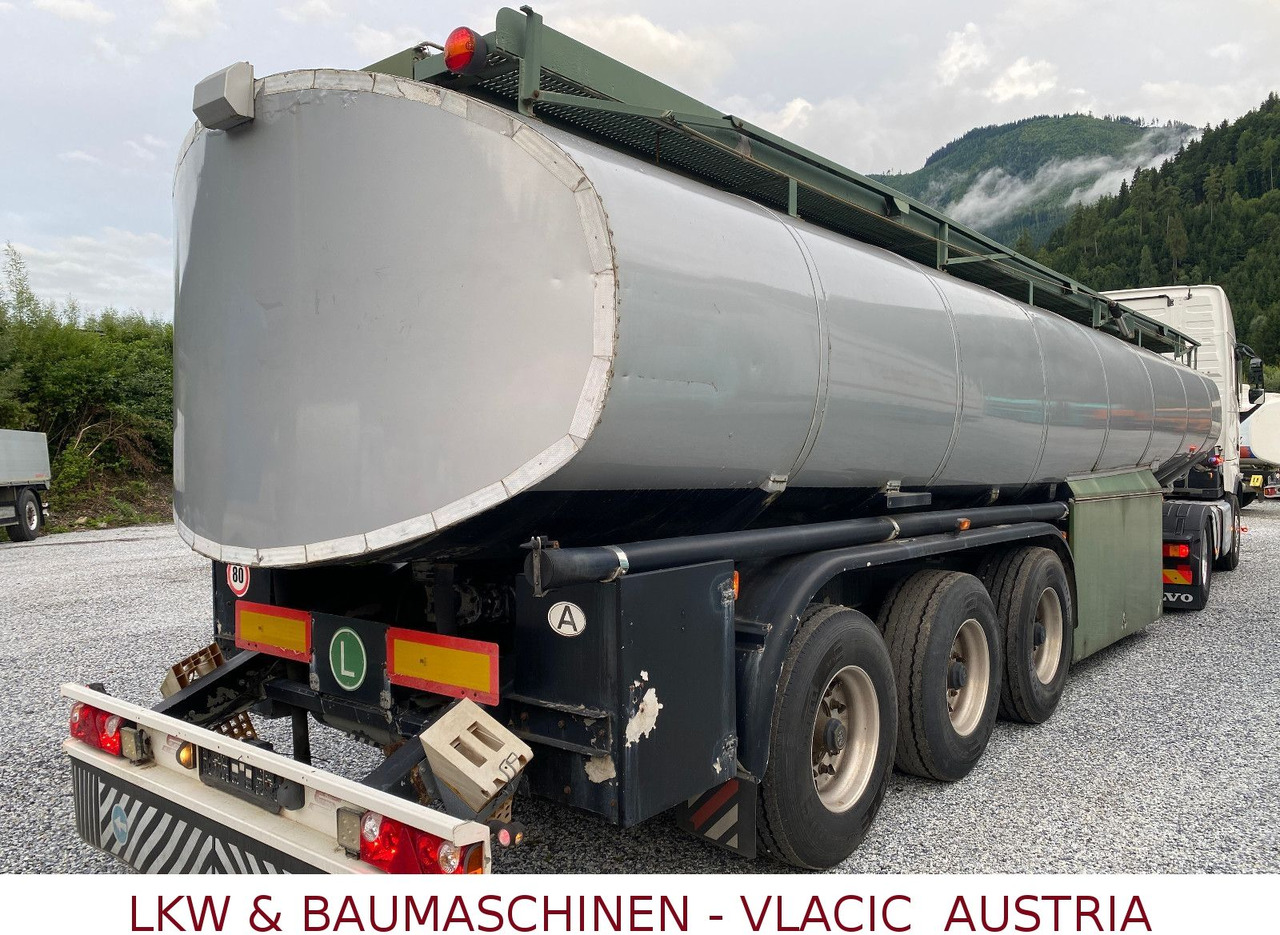 Schwarzmüller Tank für Öl transport - Semi-remorque citerne: photos 3 Schwarzmüller Tank für Öl transport - Semi-remorque citerne: photos 3