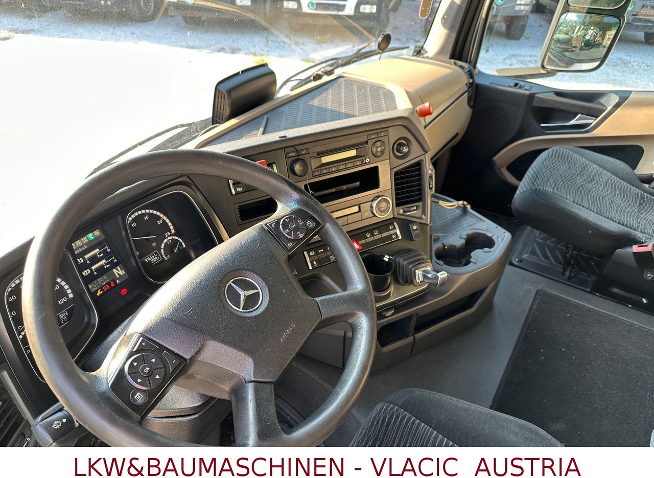Mercedes-Benz Actros 1840 ADR ( 17 Stk. auf Lager 2017 jahr) - Tracteur routier: photos 4 Mercedes-Benz Actros 1840 ADR ( 17 Stk. auf Lager 2017 jahr) - Tracteur routier: photos 4