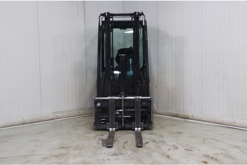 Caterpillar EP16ANT - Chariot élévateur électrique: photos 3 Caterpillar EP16ANT - Chariot élévateur électrique: photos 3